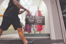 black-friday-segura:-3-dicas-para-nao-cair-em-armadilhas-na-hora-das-compras