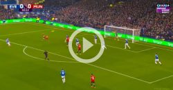 video:-garnacho,-do-manchester-united,-‘vira-rooney’-em-gol-absurdo-de-bicicleta