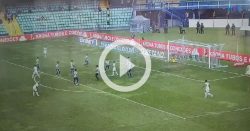 video:-goleiro-do-avai-faz-2-defesas-monstruosas-seguidas-e-web-‘se-derrete’