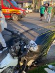 fotos:-motociclista-tem-multiplas-fraturas-apos-grave-acidente-no-alto-vale