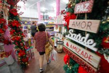 pesquisa-aponta-alta-na-intencao-de-compras-para-o-natal-em florianopolis