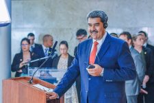 maduro-diz-que-concedera-licencas-em-area-disputada-com-guiana