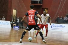 ataque-x-defesa-e-choque-de-geracoes-na-final-entre-jec-futsal-e-atlantico-na-liga-nacional