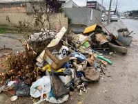 mais-de-15-dias-depois-de-enchentes,-recolhimento-de-entulhos-chega-ao-fim-em-rio-do-sul;-fotos