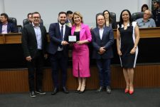 nd-mais-e-programas-da-ndtv-recebem-homenagem-na-camara em joinville