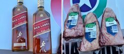 homem-tenta-furtar-r$-500-em-picanha-e-whisky-de-supermercado-em-rio-do-sul-e-acaba-detido